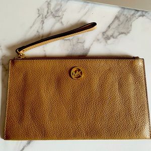 Michael Kors leather wristlet/clutch
